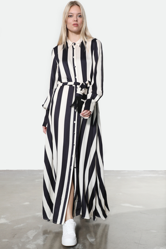 ΦΟΡΕΜΑ ΑΣΠΡΟΜΑΥΡΕΣ ΡΙΓΕΣ ΜΑΚΡΥ 