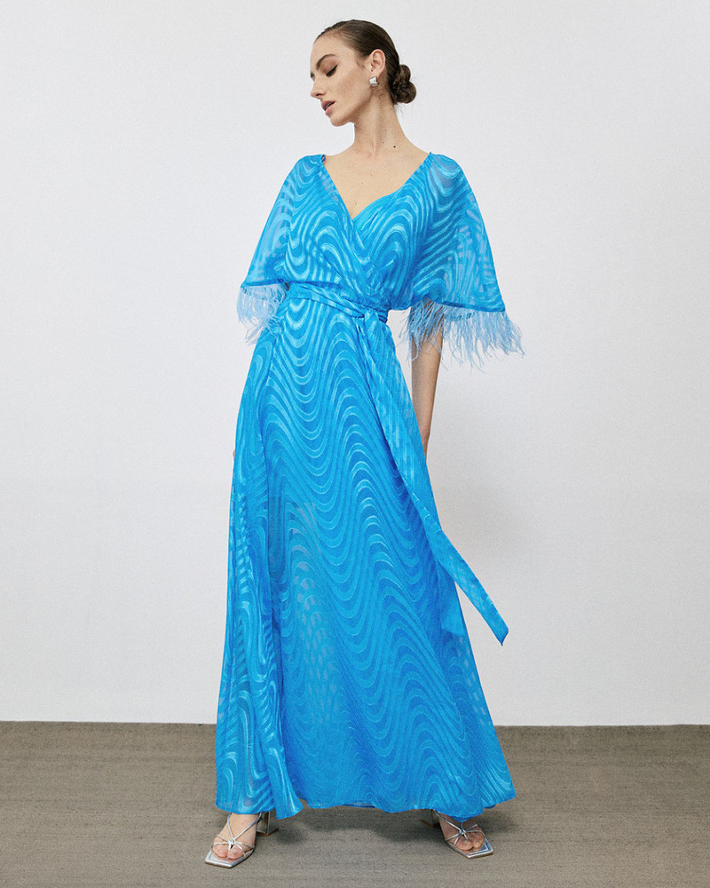 ΦΟΡΕΜΑ ΚΡΟΥΑΖΕ ΜΑΞΙ ΜΕ ΠΟΥΠΟΥΛΑ 