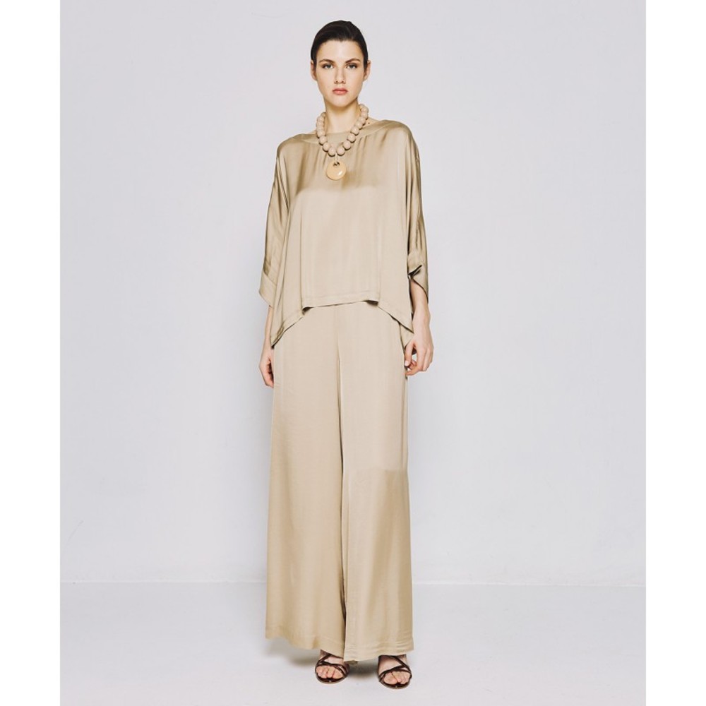 ΜΠΛΟΥΖΑ ΜΕ ΜΑΝΙΚΙ ΝΥΧΤΕΡΙΔΑ