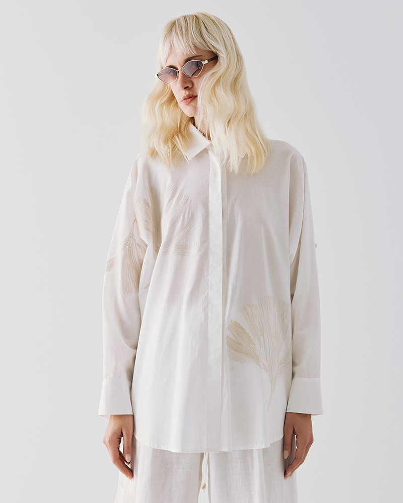 ΠΟΥΚΑΜΙΣΑ ΜΕ ΚΕΝΤΗΜΑ